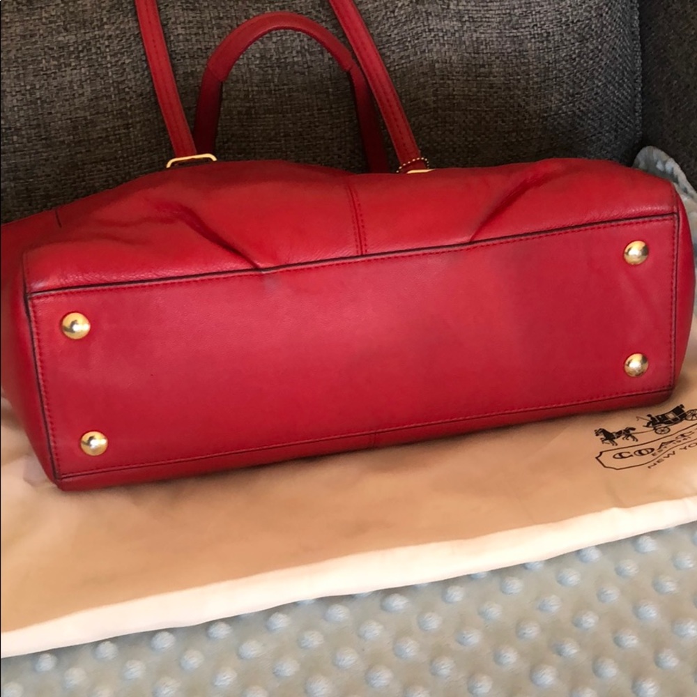 Medium Size *Coach* - image 3